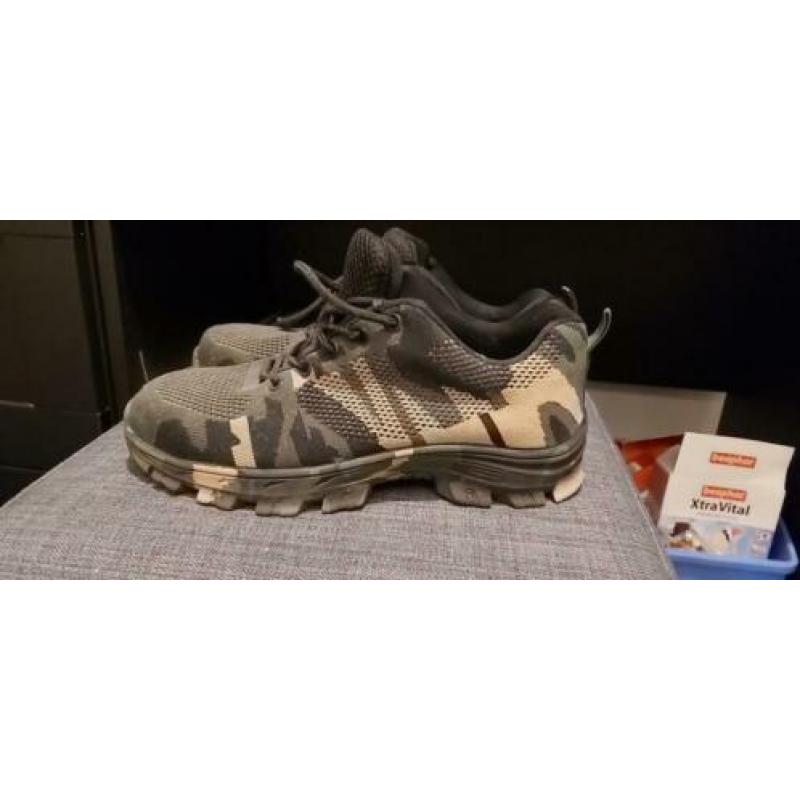 Leger print werkschoenen