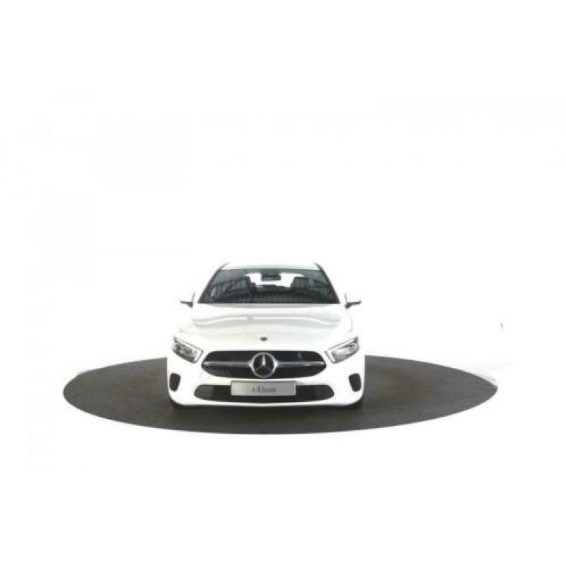 Mercedes-Benz A-Klasse 160 Line Style € 438,42 p/m * / Achte
