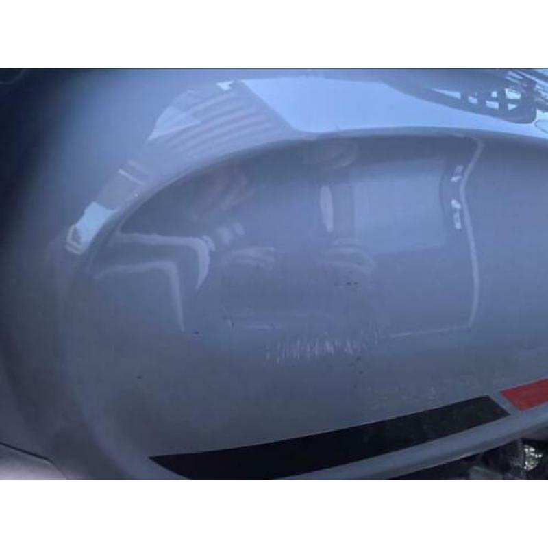 Vespa sprint snor 2018 iget