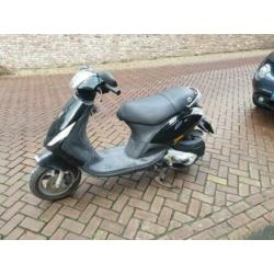 Zip 2000 Zwart 4T 25km/h blauw kenteken