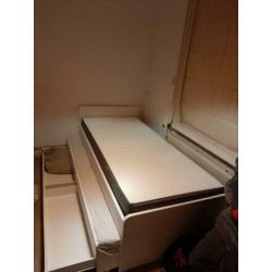 IKEA Bed met onderbed inclusief Matrassen