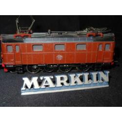 038=Marklin 3030 stangen loc van de Zweedse spoorwegen.