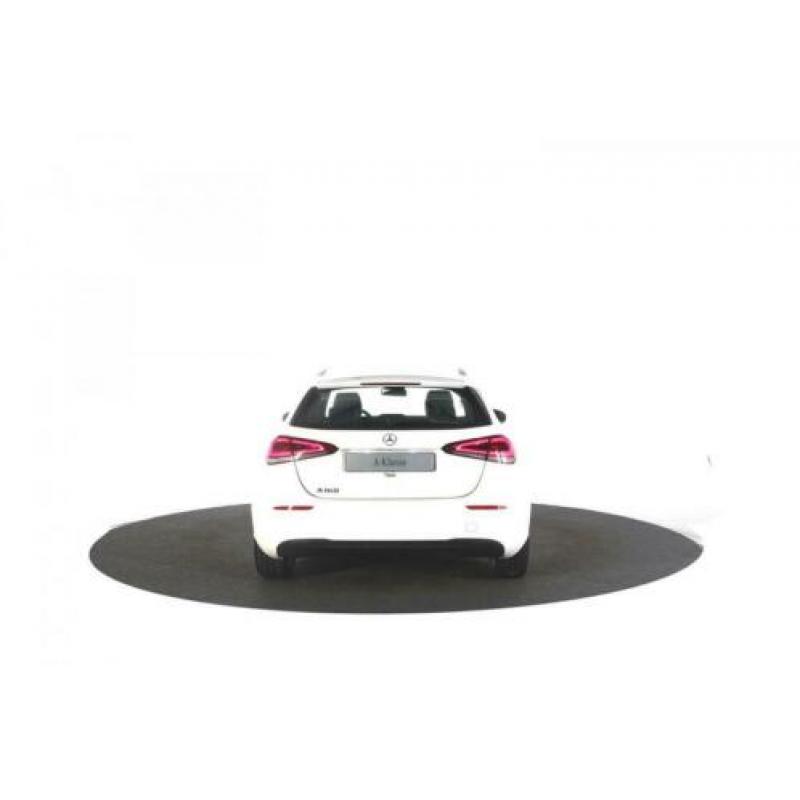 Mercedes-Benz A-Klasse 160 Line Style € 438,42 p/m * / Achte