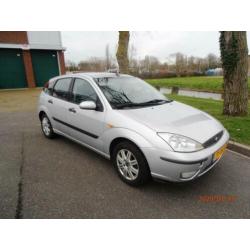 Ford Focus 1.6 I Ghia 2004 Grijs