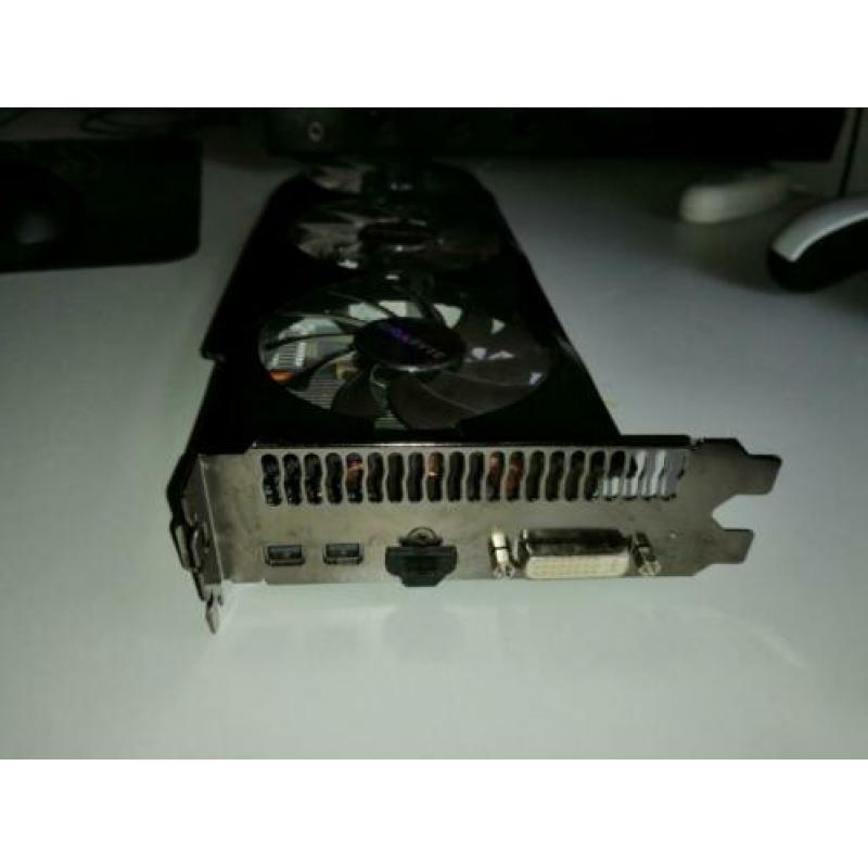 Gigabyte AMD Radeon HD 7950 3Gb