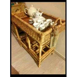 Rotan theetafel met afneembaar dienblad