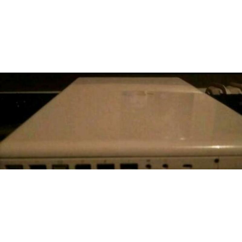 Snel en goed werkend Apple MacBook(2010) incl Roze laptoptas