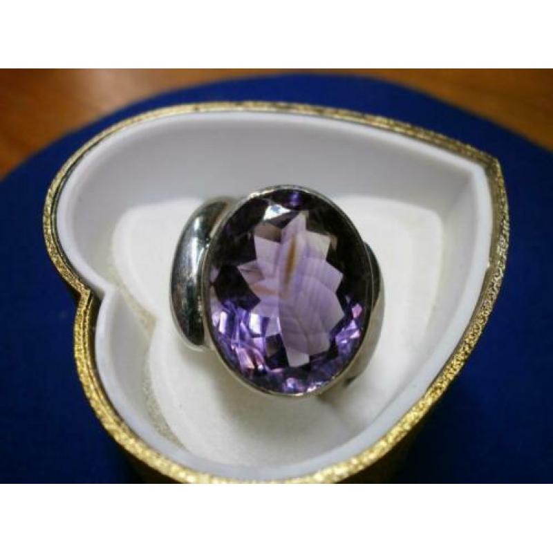 Mooie design Amethyst ring zilver 925