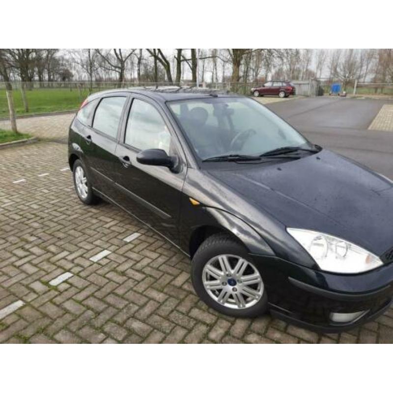 Ford Focus 1.6 I Ghia 2005 Zwart