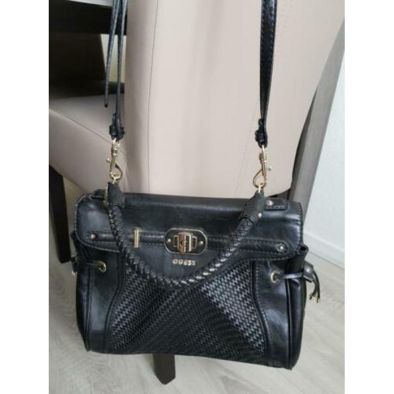 Guess tas