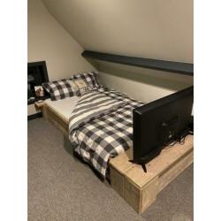Stapelbed met lade en optie voor derde bed