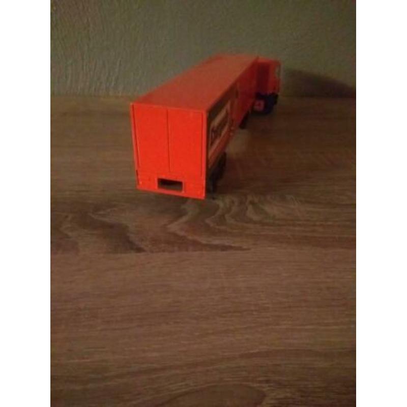 Ik hep een SCANIA van LION CAR 1:50