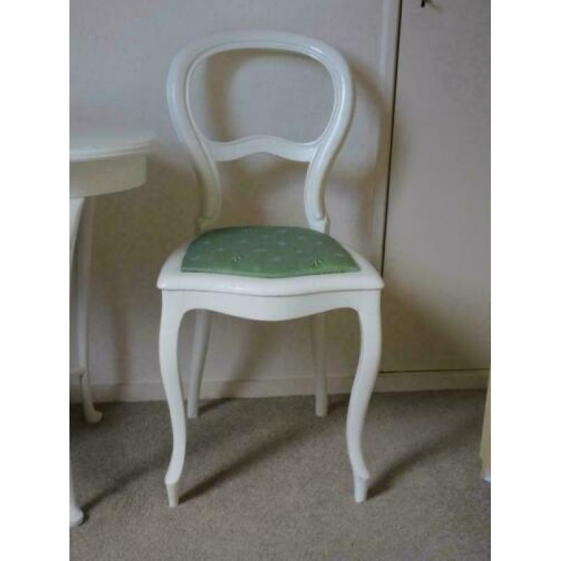 tafel met 2 stoelen, brocante