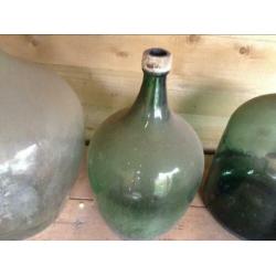 Grote oude buikfles/wijnfles/ gistfles