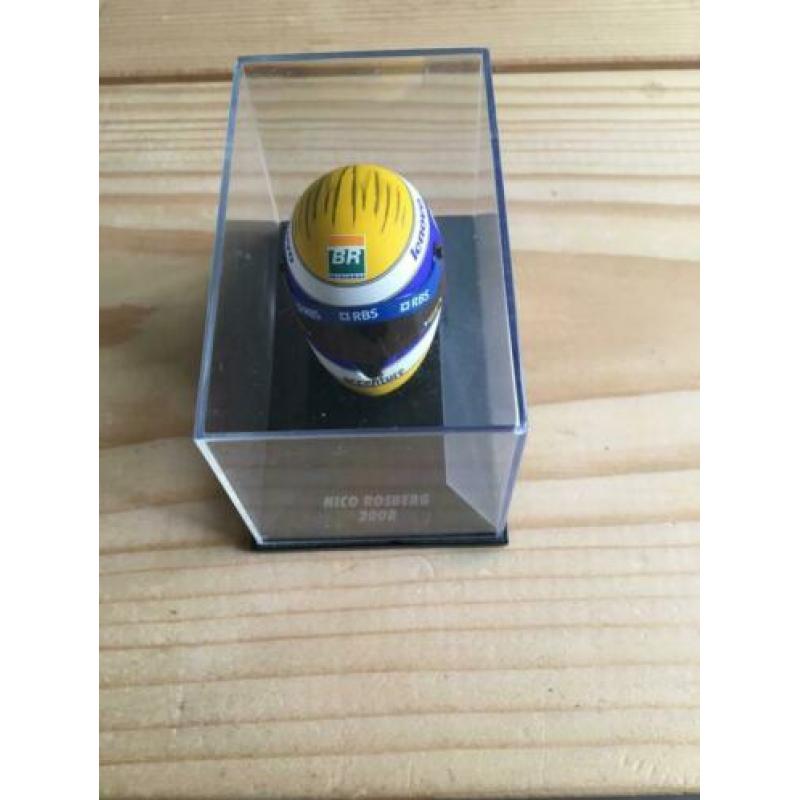 Nico rosberg helm 1:8