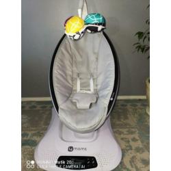 Grijze elektrishe schommelstoel, 4moms mamaroo
