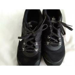 Zwarte NIKE sneakers 38,5