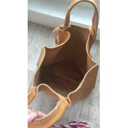 WIG 50 - Yarn Unit - WIG ANTHOLOGY - Grote Leren Shopper