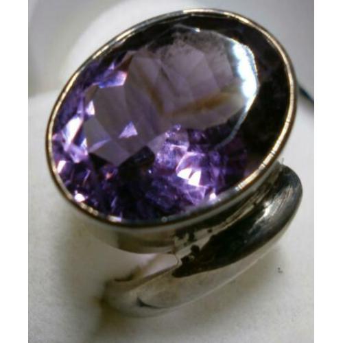 Mooie design Amethyst ring zilver 925