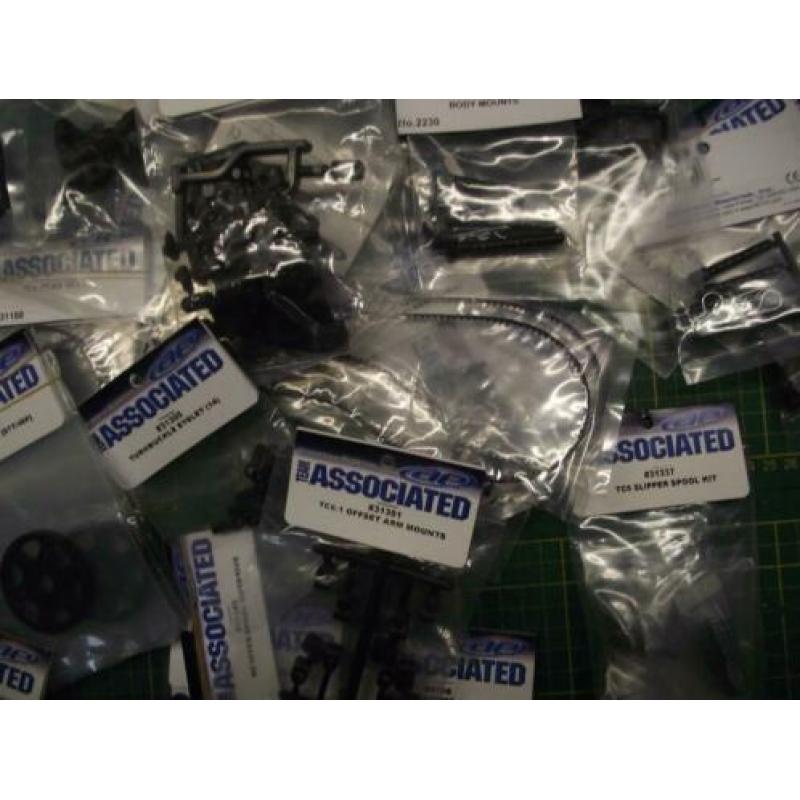 Team associated onderdelen rc auto