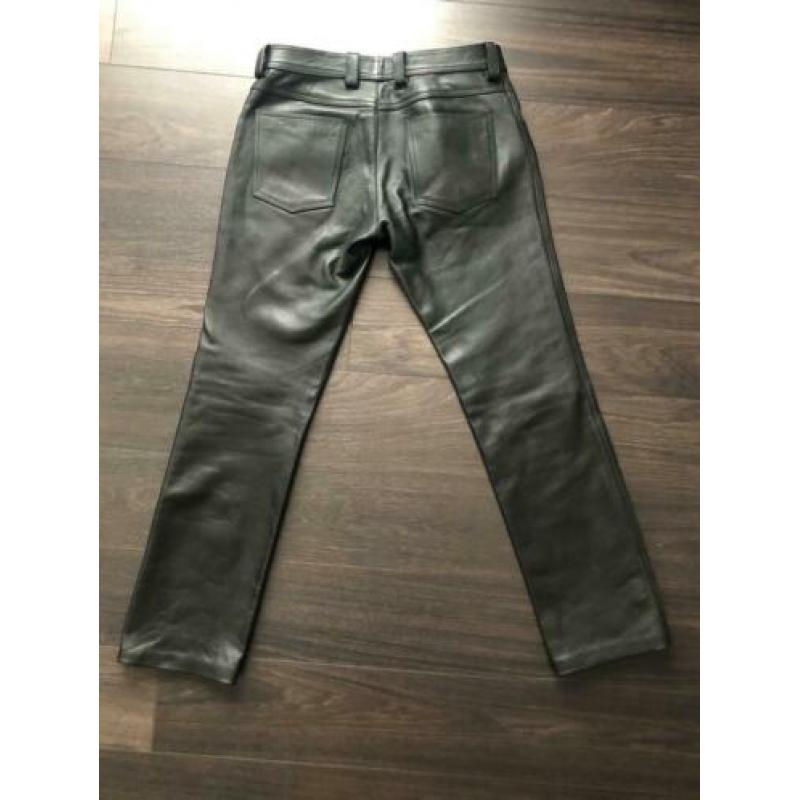 Leren broek (jeans model). Maat 34