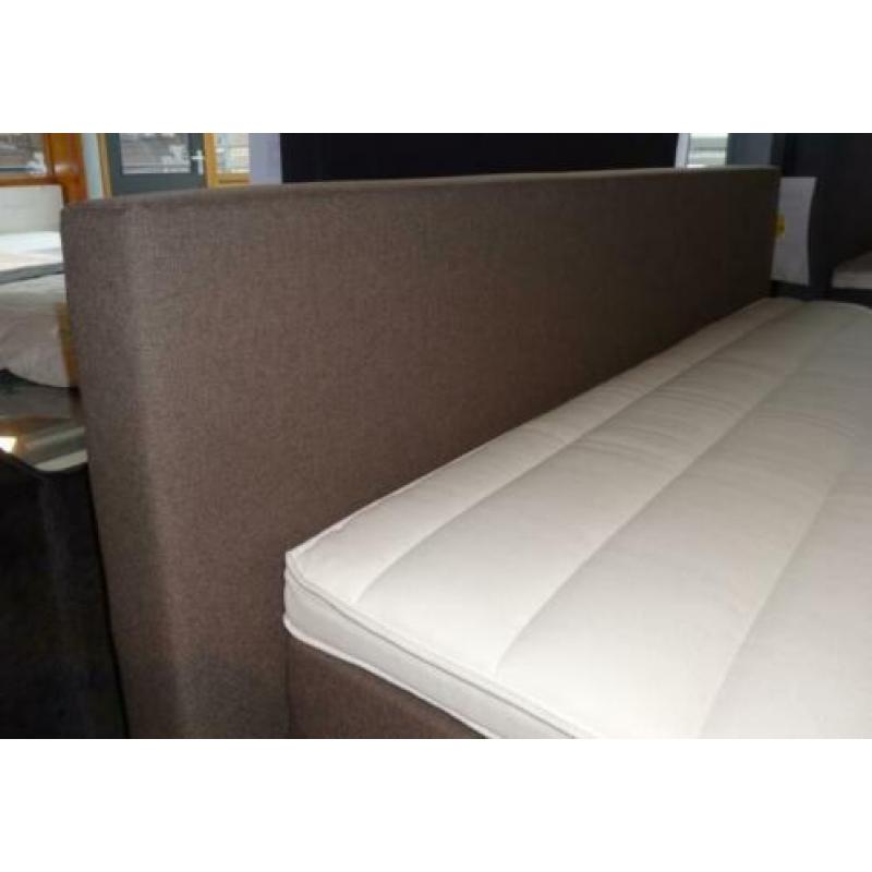 Showmodel Norma vlakke boxspring Future