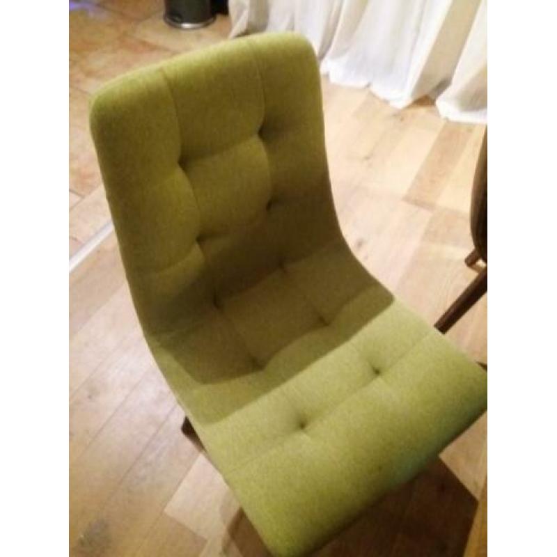 Eethoek 160 x 90 met 4 stoelen