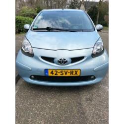 Toyota Aygo 1.0 12V 5drs / dealer onderhouden/full options