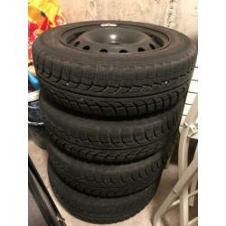 Nette winterbanden zet Peugeot 206, merk METEOR