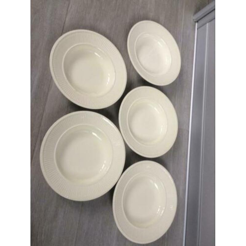 Wedgwood Edme Diepe borden 23 cm 5 stuks