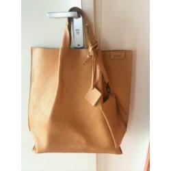 WIG 50 - Yarn Unit - WIG ANTHOLOGY - Grote Leren Shopper