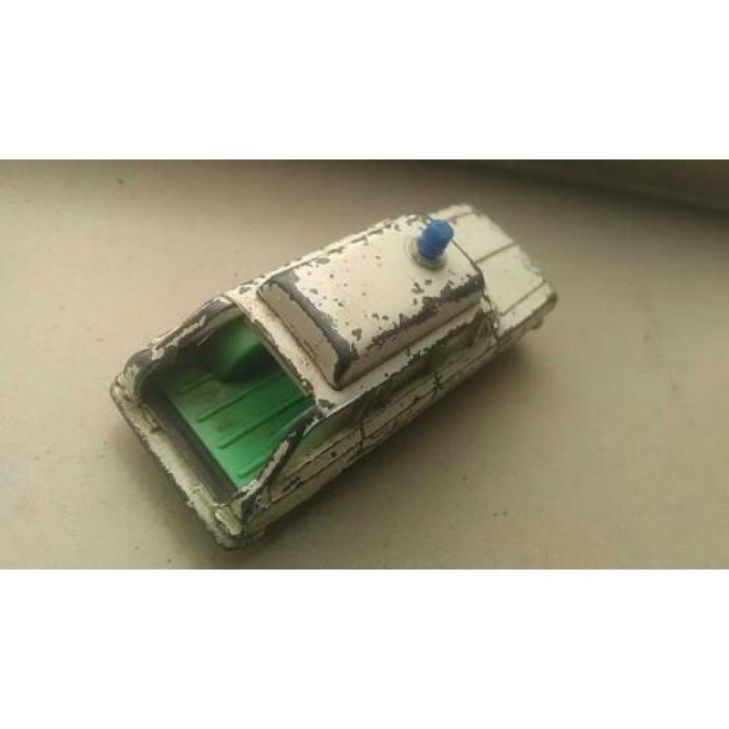 Dinky toys Victor ambulance