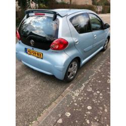 Toyota Aygo 1.0 12V 5drs / dealer onderhouden/full options