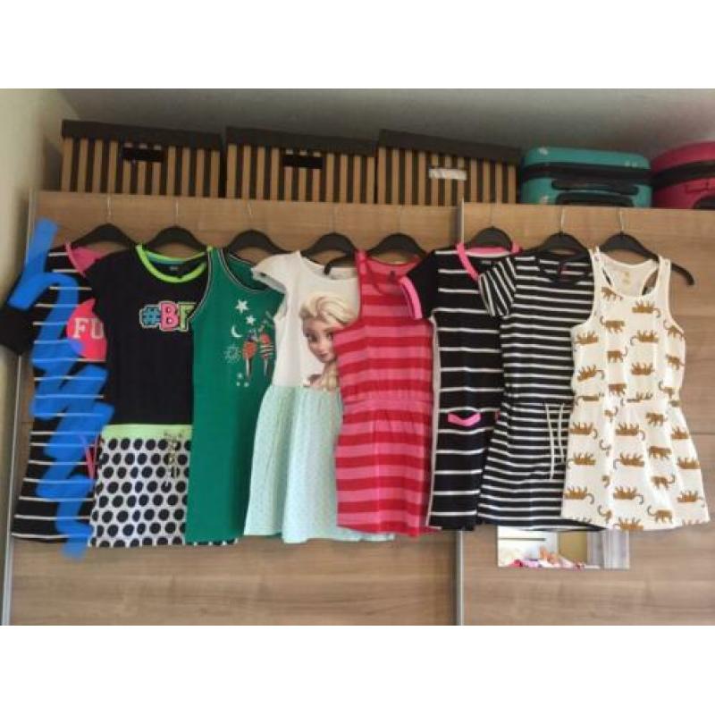 Pakket 7 jurkjes maat 122/128 als nieuw! Jill Europe Kids