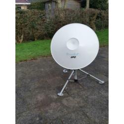 Luxe schotelantenne voor caravan of camper of balkon