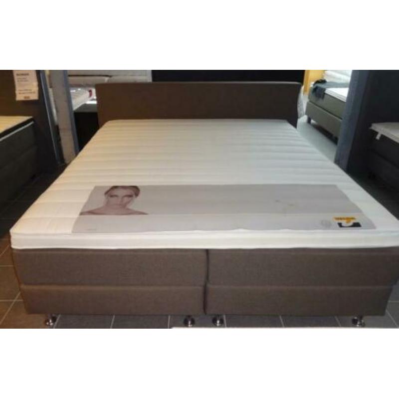 Showmodel Norma vlakke boxspring Future