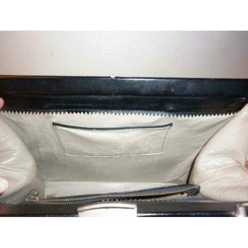 Zeer mooie vintage retro zwarte lederen handtas