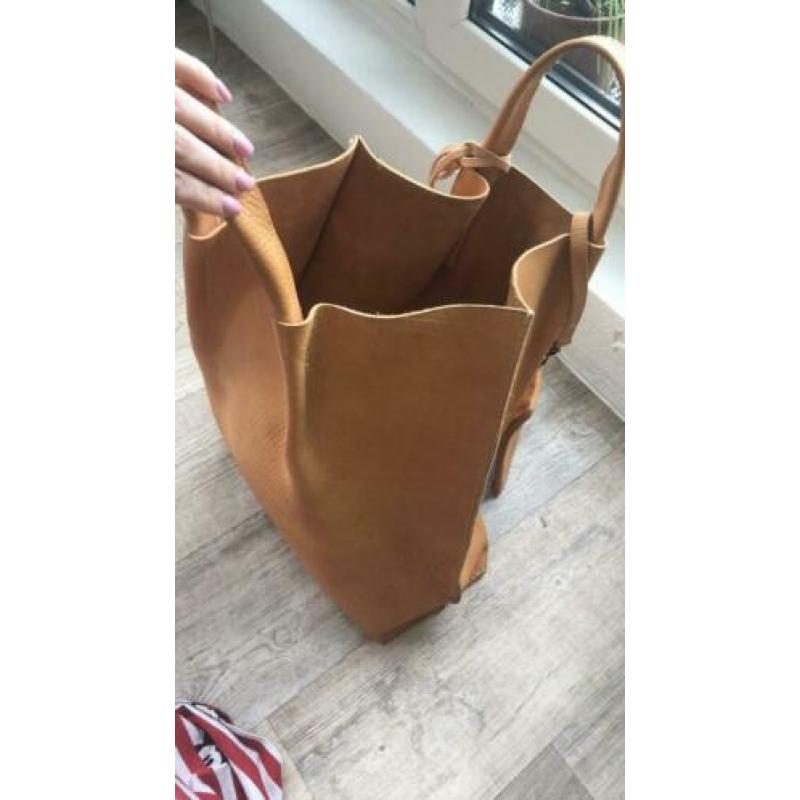 WIG 50 - Yarn Unit - WIG ANTHOLOGY - Grote Leren Shopper