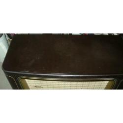 Oude Radio Van Bakeliet Type 955 W /3D.
