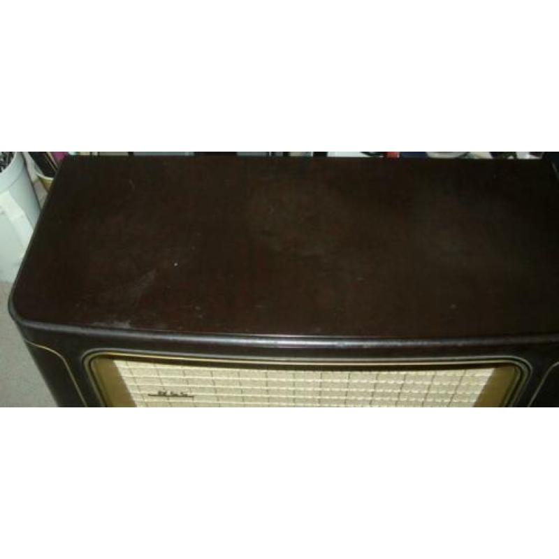 Oude Radio Van Bakeliet Type 955 W /3D.