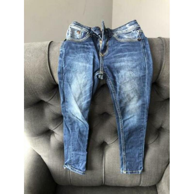 Twee Vingino Flex fit spijkerbroeken jeans meisje maat 110