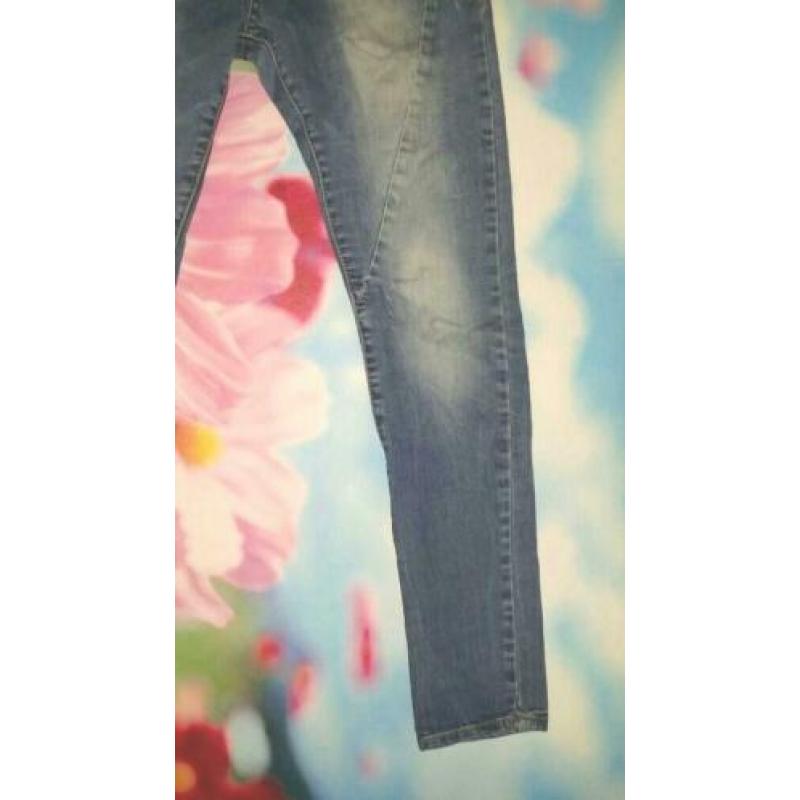 2. Placenta de jour jeans