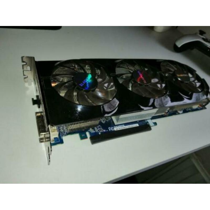 Gigabyte AMD Radeon HD 7950 3Gb