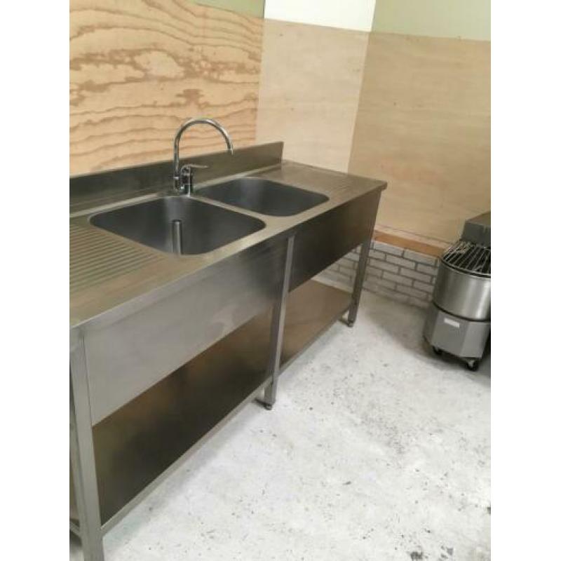Horeca RVS spoeltafel Wastafel aanrecht keuken spoelbak