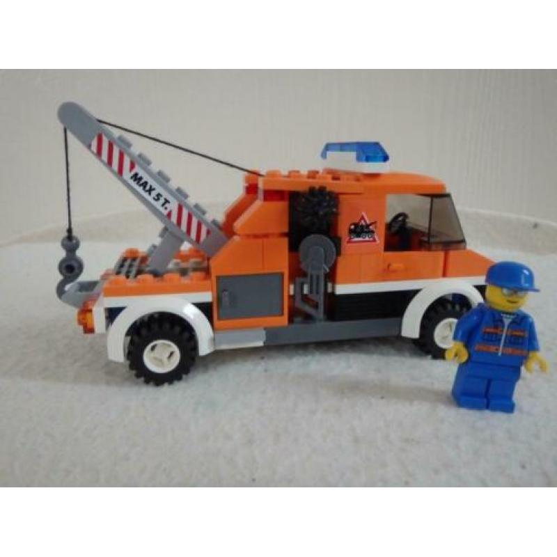 Lego 7638 city takelwagen, compleet met boekje.
