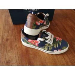 McGregor blauwe sneakers bloemen print, maat 37