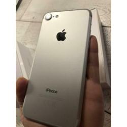 Apple IPhone 7 silver 32gb