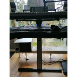 ULTIMATE dubbele keyboardstandaard