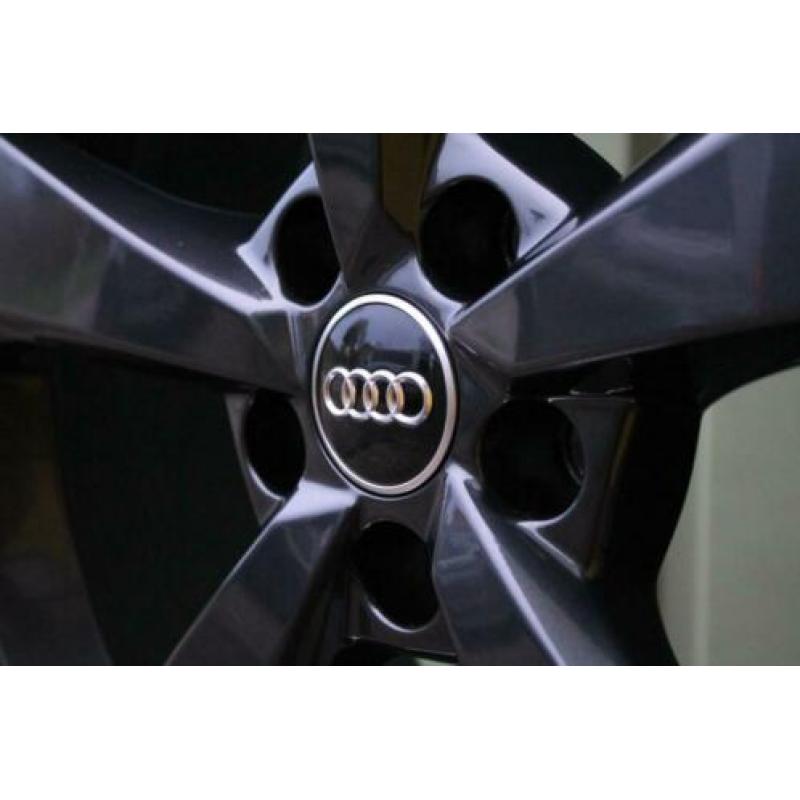 AUDI RS3 S3 A3 8V ROTOR Velgen 19 INCH ZWART Breedset