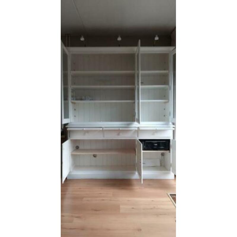 roomwitte buffetkast (handgemaakt!)